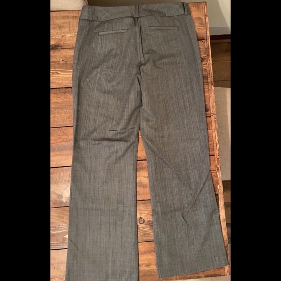 Banana Republic Dress Pants - Size 6 - Picture 2 of 3
